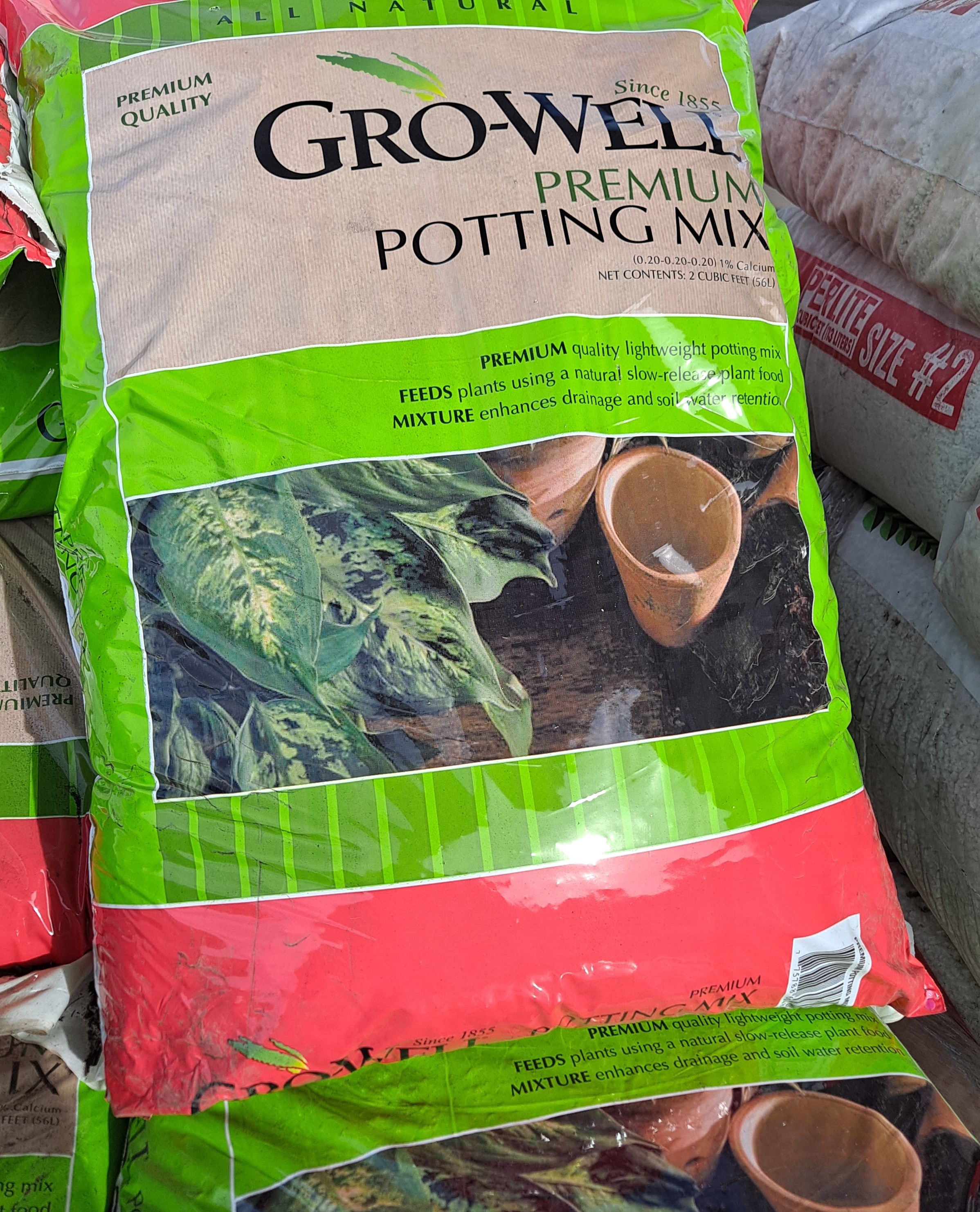 Premium Potting Soil, 50 quart bag.